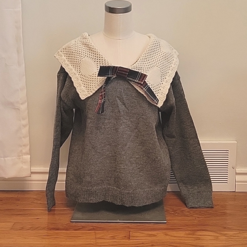 Shein Gray Peter Pan Collar Sweater w/ Bow sz Small